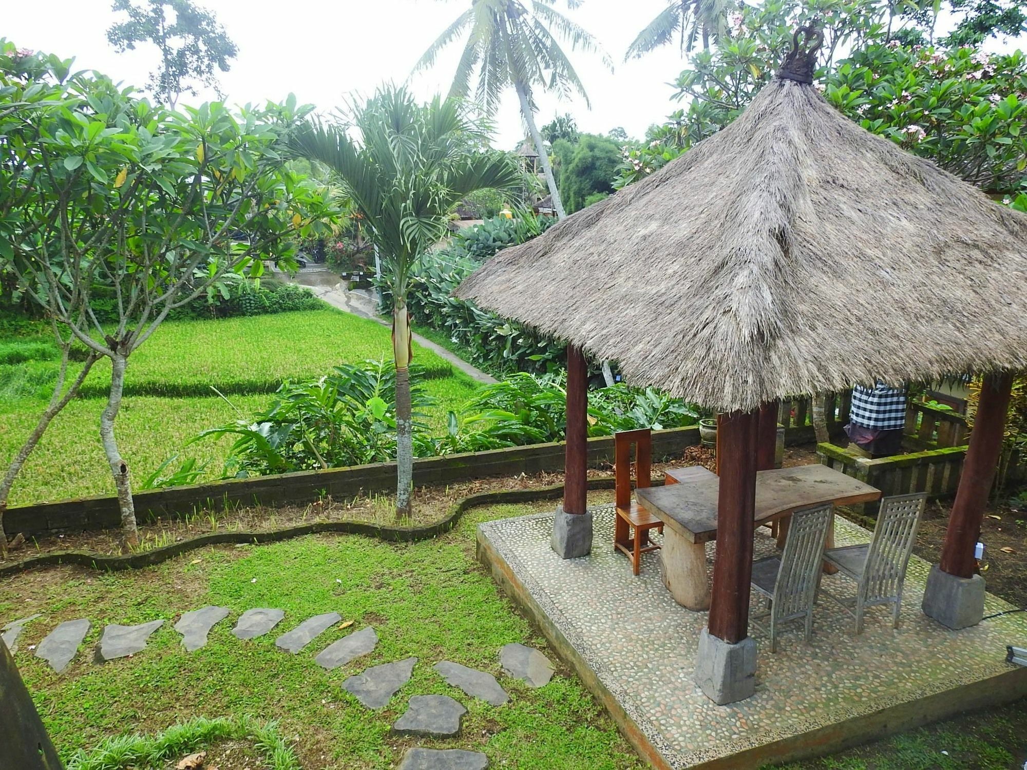 Mandala Hostel Ubud Экстерьер фото